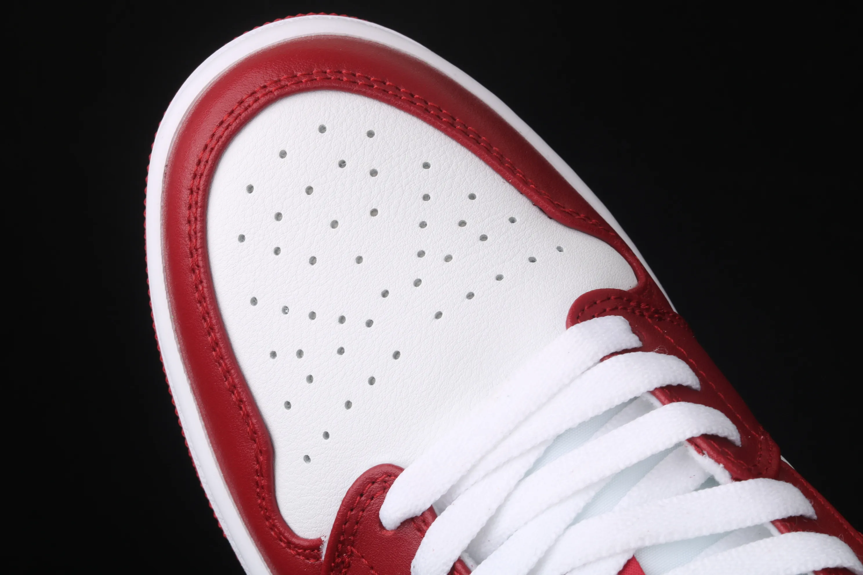 All categories Air Jordan Jordan series basketball shoes Air Jordan 1 Low New version Air Jordan 1 Low AJ1 Joe 1 low top leather white and red cultural and leisure sports sneakers 558553-611